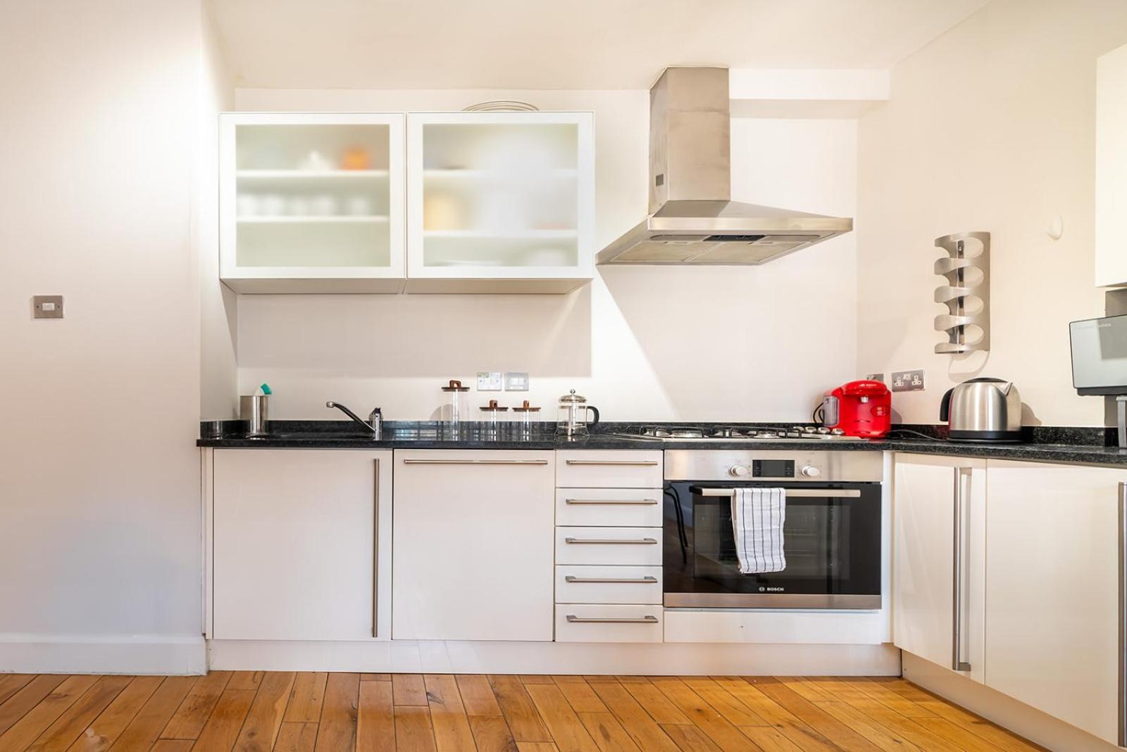 Spacious Apartment With A Balcony In Prime Location In Farringdon Londra Dış mekan fotoğraf